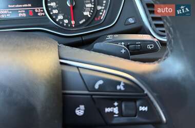 Позашляховик / Кросовер Audi Q5 2021 в 