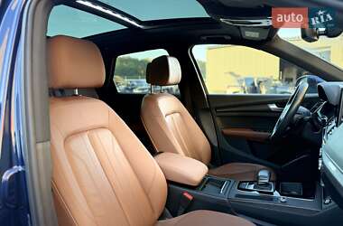 Позашляховик / Кросовер Audi Q5 2021 в 