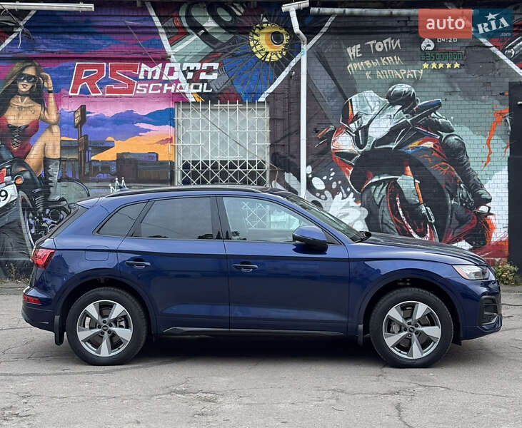 Внедорожник / Кроссовер Audi Q5 2024 в Киеве