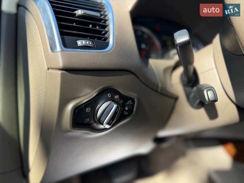 Позашляховик / Кросовер Audi Q5 2015 в Львові