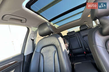 Позашляховик / Кросовер Audi Q5 2015 в  фото 4 Позашляховик / Кросовер Audi Q5 2015 в