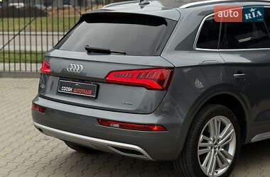 Позашляховик / Кросовер Audi Q5 2019 в 