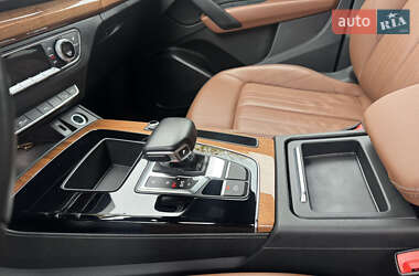 Позашляховик / Кросовер Audi Q5 2021 в  фото 20 Позашляховик / Кросовер Audi Q5 2021 в