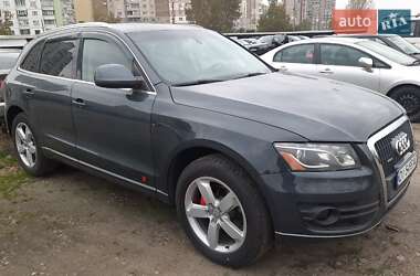 Внедорожник / Кроссовер Audi Q5 2010 в 
