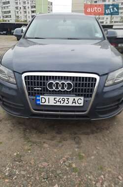 Внедорожник / Кроссовер Audi Q5 2010 в 