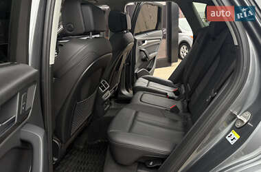 Позашляховик / Кросовер Audi Q5 2019 в 