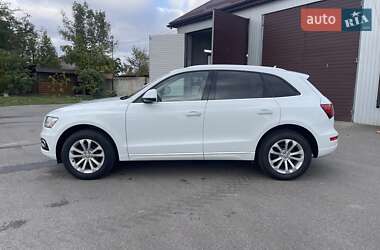 Позашляховик / Кросовер Audi Q5 2015 в 