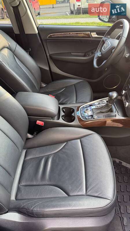 Позашляховик / Кросовер Audi Q5 2015 в Рівному