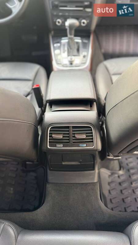 Позашляховик / Кросовер Audi Q5 2015 в Рівному