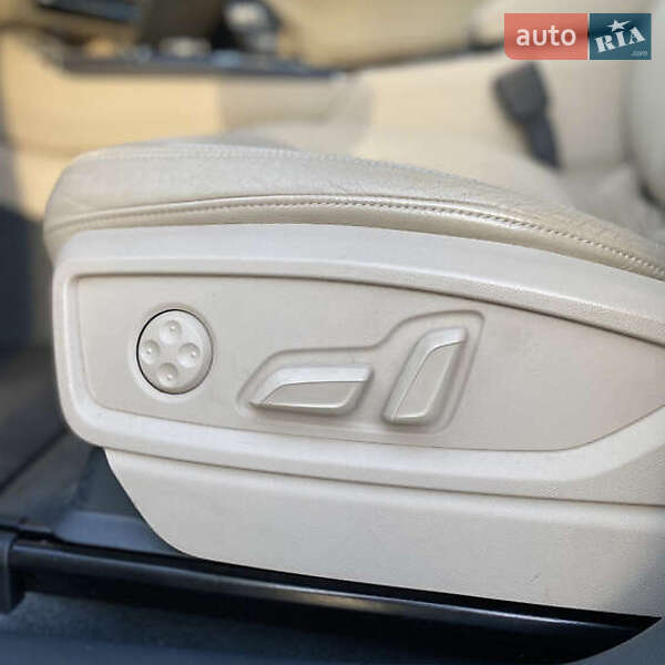 Позашляховик / Кросовер Audi Q5 2016 в Києві фото 9 Позашляховик / Кросовер Audi Q5 2016 в Києві