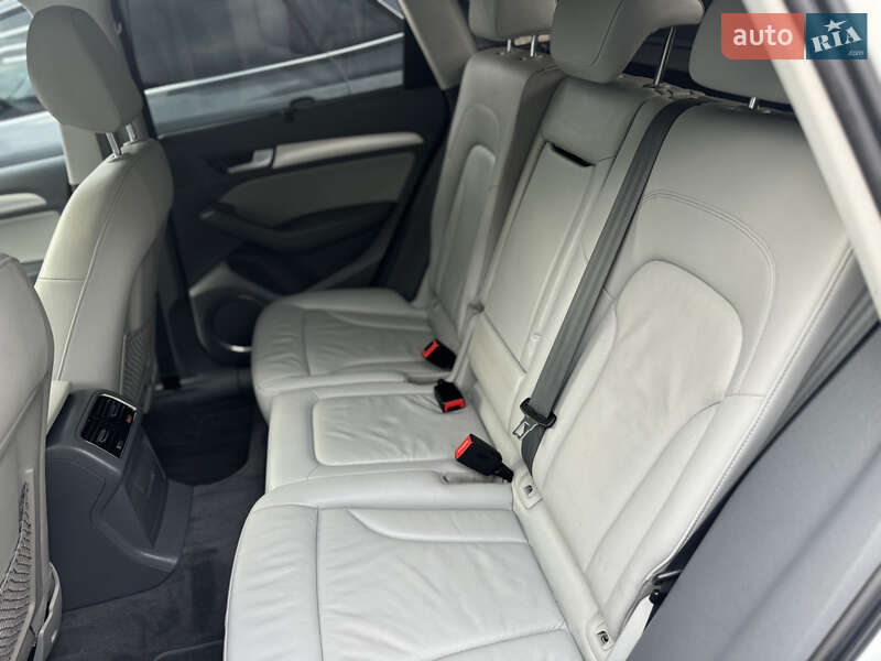 Внедорожник / Кроссовер Audi Q5 2012 в Дубно фото 47 Внедорожник / Кроссовер Audi Q5 2012 в Дубно