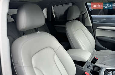 Позашляховик / Кросовер Audi Q5 2012 в  фото 58 Позашляховик / Кросовер Audi Q5 2012 в