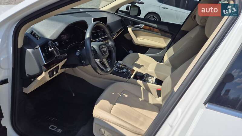 Позашляховик / Кросовер Audi Q5 2018 в Харкові фото 26 Позашляховик / Кросовер Audi Q5 2018 в Харкові