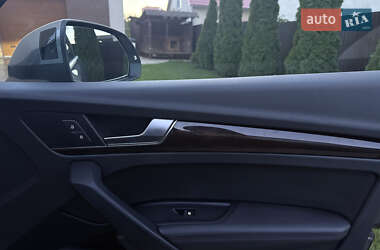 Позашляховик / Кросовер Audi Q5 2019 в 
