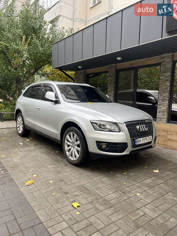 Позашляховик / Кросовер Audi Q5 2010 в Хмельницькому фото Позашляховик / Кросовер Audi Q5 2010 в Хмельницькому
