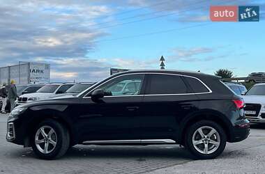 Позашляховик / Кросовер Audi Q5 2020 в 