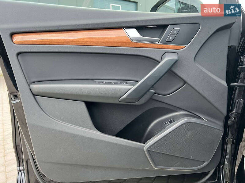 Позашляховик / Кросовер Audi Q5 2020 в Львові фото 15 Позашляховик / Кросовер Audi Q5 2020 в Львові