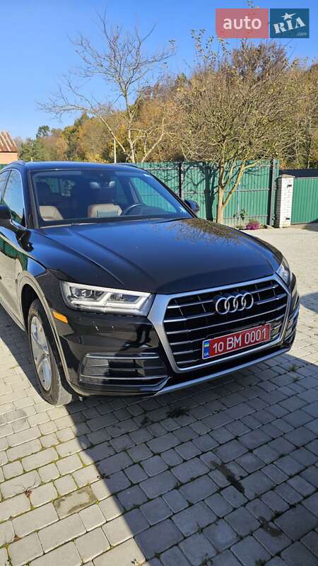 Внедорожник / Кроссовер Audi Q5 2019 в Ходорове