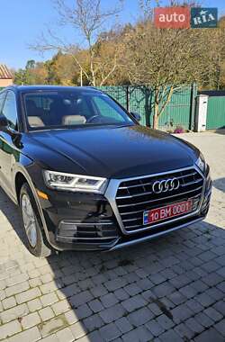 Позашляховик / Кросовер Audi Q5 2019 в 