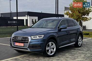 Позашляховик / Кросовер Audi Q5 2018 в  фото 30 Позашляховик / Кросовер Audi Q5 2018 в
