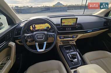 Позашляховик / Кросовер Audi Q5 2018 в  фото 40 Позашляховик / Кросовер Audi Q5 2018 в