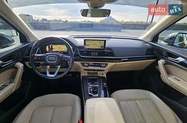 Позашляховик / Кросовер Audi Q5 2018 в  фото 44 Позашляховик / Кросовер Audi Q5 2018 в