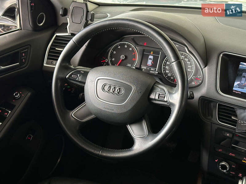 Внедорожник / Кроссовер Audi Q5 2016 в Одессе