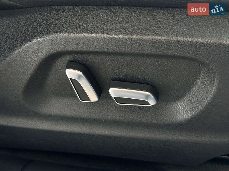 Внедорожник / Кроссовер Audi Q5 2016 в Одессе