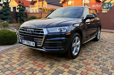 Позашляховик / Кросовер Audi Q5 2019 в  фото 12 Позашляховик / Кросовер Audi Q5 2019 в