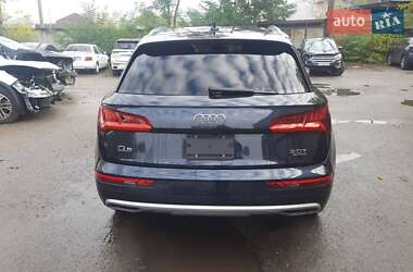 Внедорожник / Кроссовер Audi Q5 2017 в 