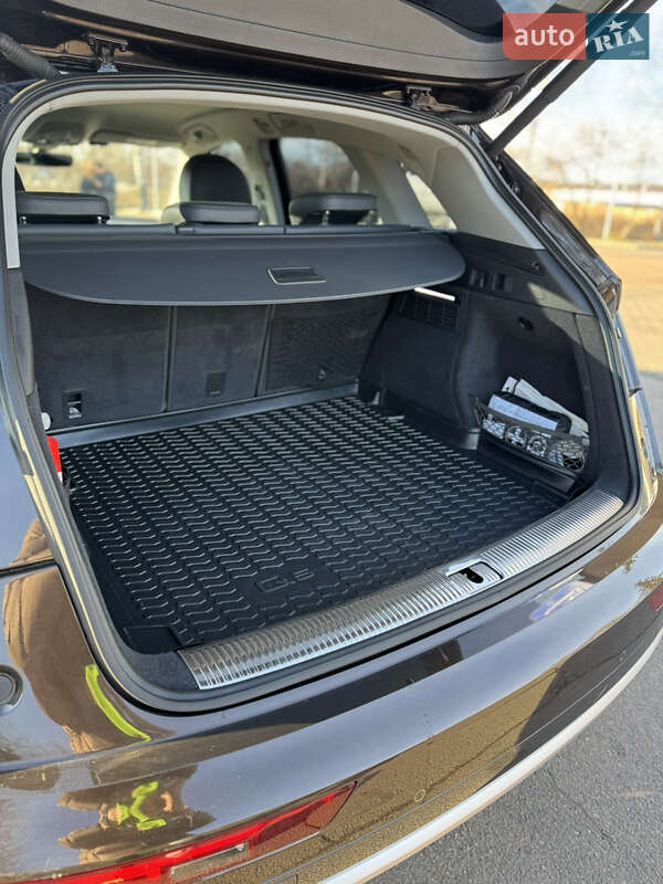 Внедорожник / Кроссовер Audi Q5 2018 в Киеве фото 21 Внедорожник / Кроссовер Audi Q5 2018 в Киеве