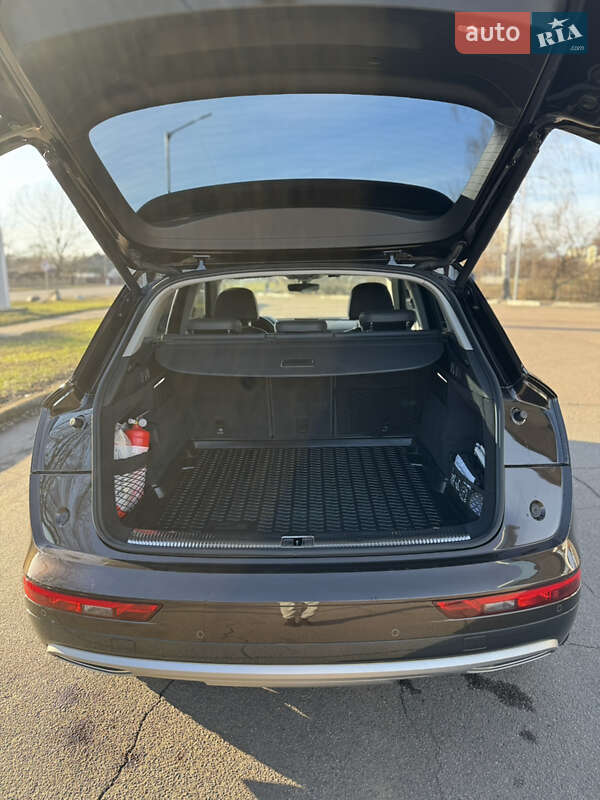 Внедорожник / Кроссовер Audi Q5 2018 в Киеве фото 26 Внедорожник / Кроссовер Audi Q5 2018 в Киеве