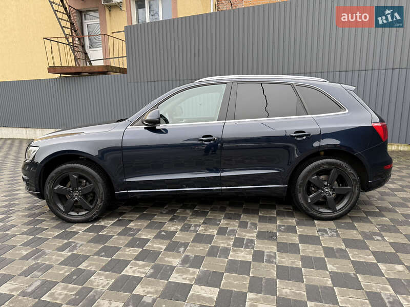 Внедорожник / Кроссовер Audi Q5 2011 в Хмельницком
