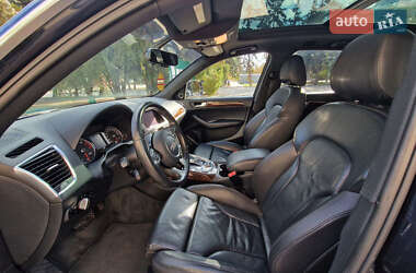 Позашляховик / Кросовер Audi Q5 2015 в  фото 16 Позашляховик / Кросовер Audi Q5 2015 в