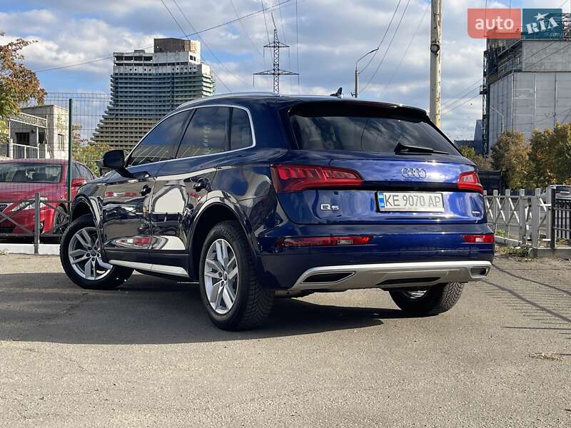 Внедорожник / Кроссовер Audi Q5 2020 в Днепре фото 6 Внедорожник / Кроссовер Audi Q5 2020 в Днепре