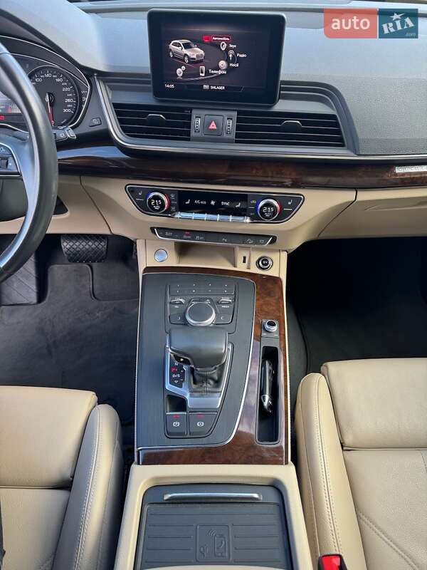 Внедорожник / Кроссовер Audi Q5 2019 в Киеве