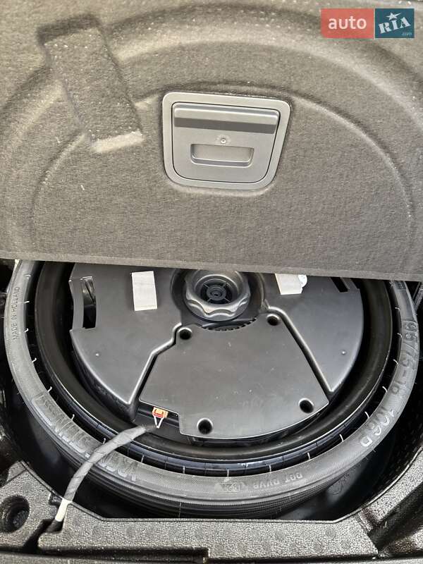 Позашляховик / Кросовер Audi Q5 2021 в Києві