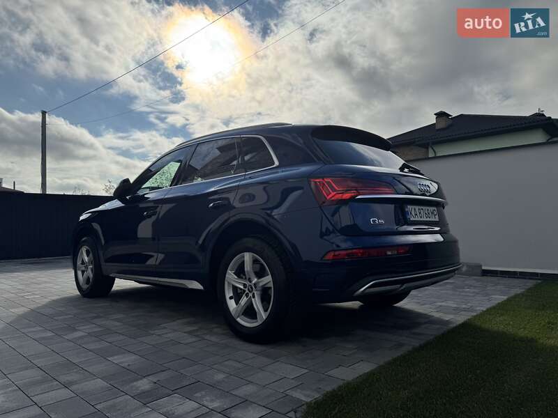 Позашляховик / Кросовер Audi Q5 2021 в Києві