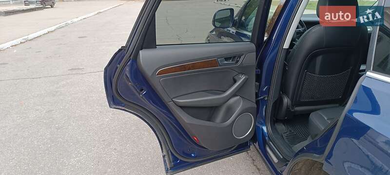 Внедорожник / Кроссовер Audi Q5 2013 в Желтых Водах