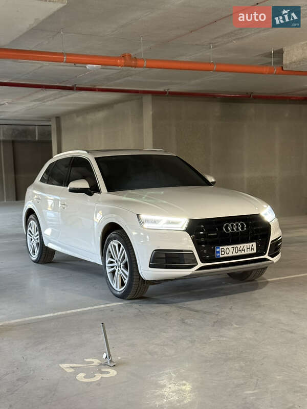 Внедорожник / Кроссовер Audi Q5 2018 в Тернополе