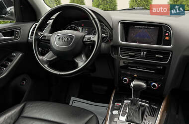 Внедорожник / Кроссовер Audi Q5 2015 в 