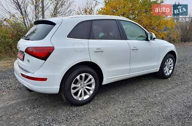 Внедорожник / Кроссовер Audi Q5 2015 в 