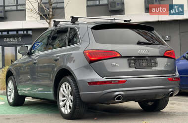 Позашляховик / Кросовер Audi Q5 2015 в 