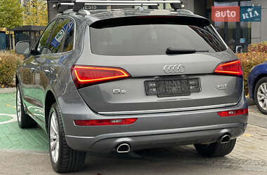 Позашляховик / Кросовер Audi Q5 2015 в 