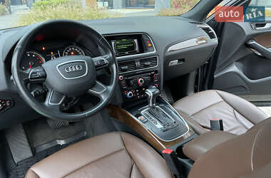 Позашляховик / Кросовер Audi Q5 2015 в 