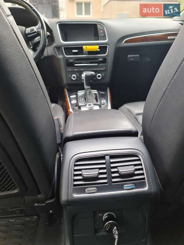 Внедорожник / Кроссовер Audi Q5 2015 в Одессе