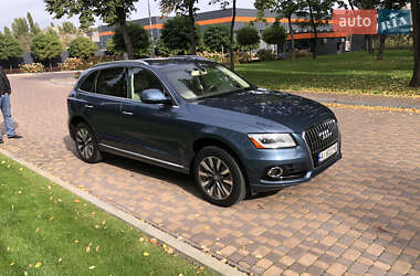Позашляховик / Кросовер Audi Q5 2016 в 