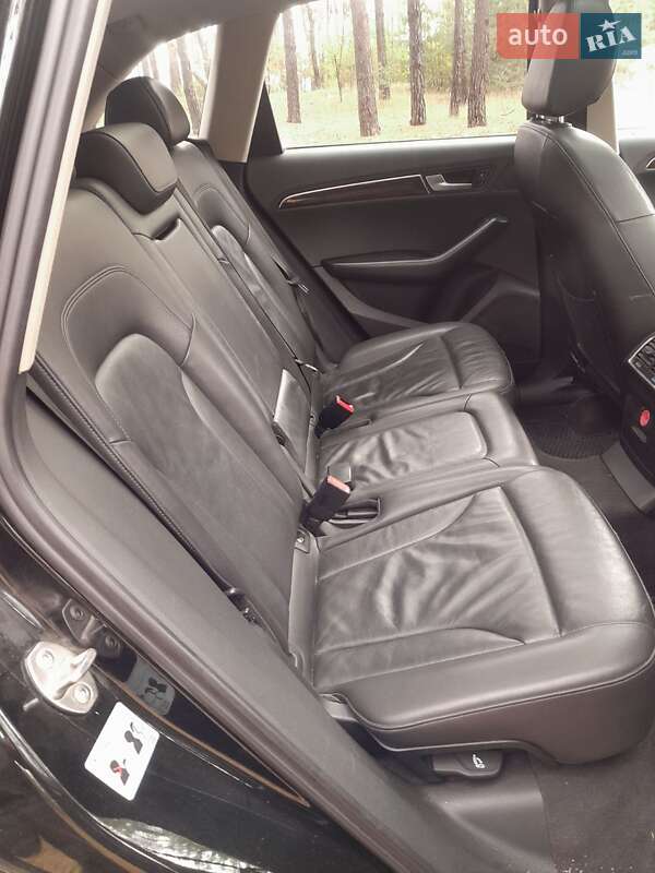 Позашляховик / Кросовер Audi Q5 2010 в Черкасах