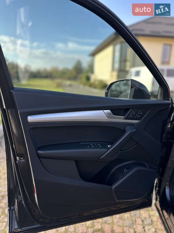 Позашляховик / Кросовер Audi Q5 2018 в Львові фото 50 Позашляховик / Кросовер Audi Q5 2018 в Львові