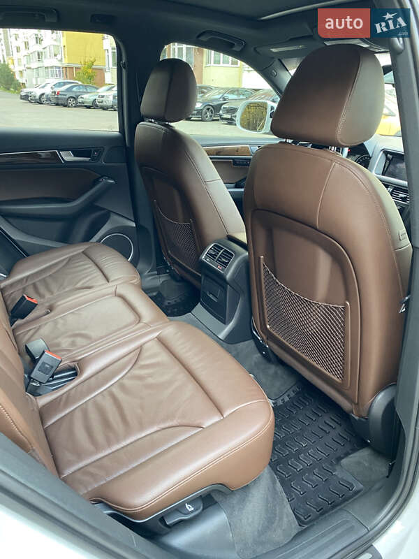 Внедорожник / Кроссовер Audi Q5 2015 в Львове